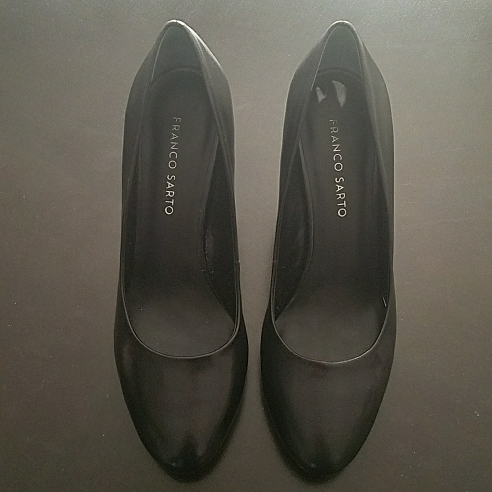Size 8.5 Black Franco Sarto Heels